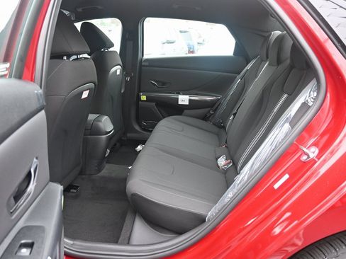 Certified 2025 Hyundai Elantra Sport image 11