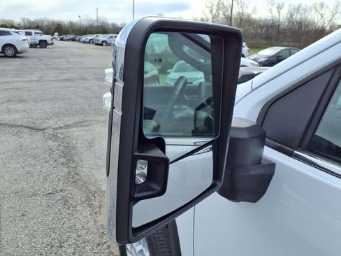 Used 2025 Chevrolet Silverado 3500 LTZ w/ LTZ Convenience Package AWD/4WD image 50