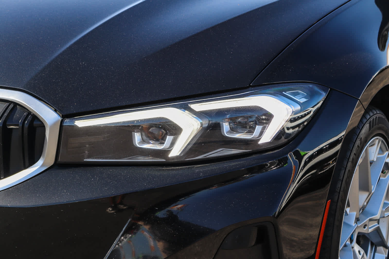 Used 2025 BMW 330i Sedan RWD image 8