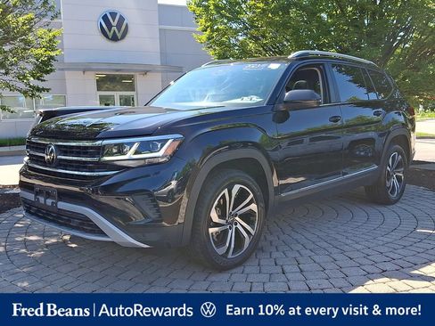 Certified 2023 Volkswagen Atlas SEL AWD/4WD image 3