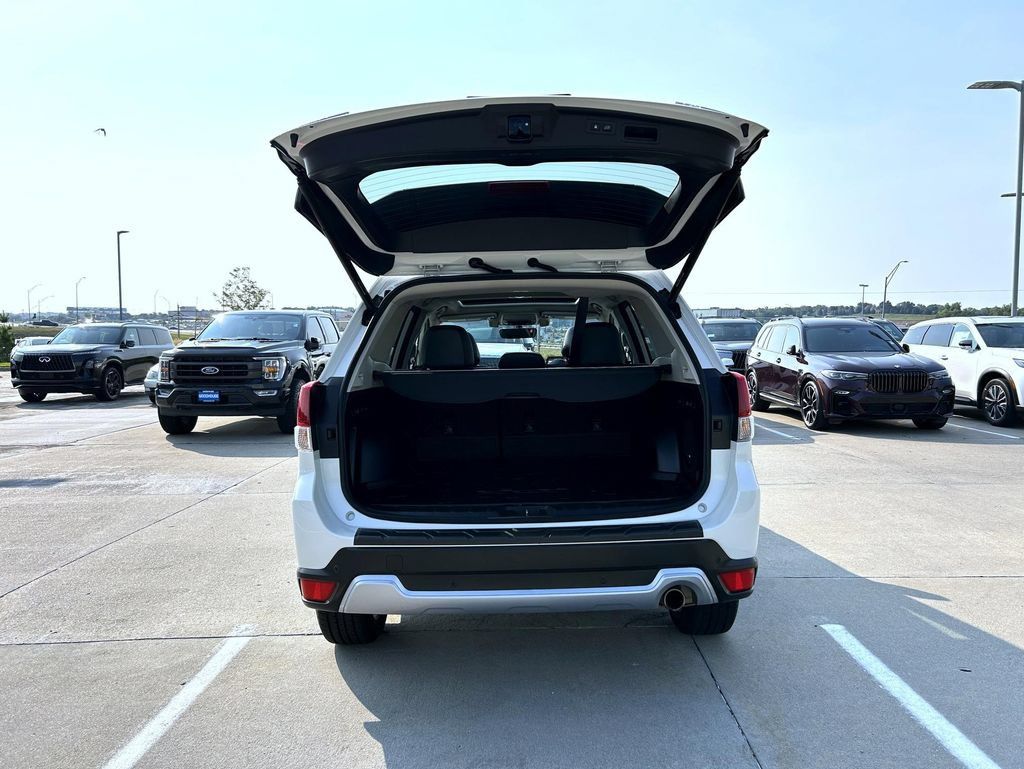 Used 2021 Subaru Forester Touring AWD/4WD image 22