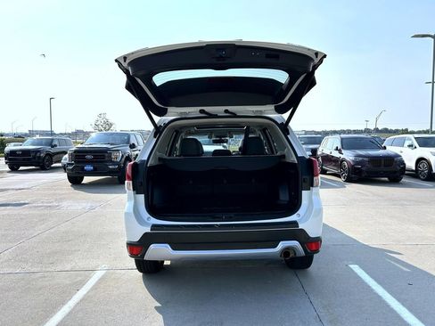 Used 2021 Subaru Forester Touring AWD/4WD image 22