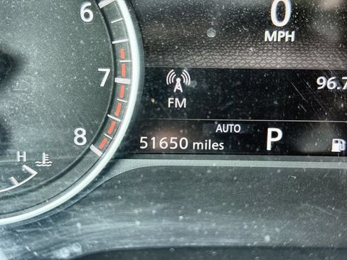 Used 2024 Nissan Pathfinder S AWD/4WD image 15