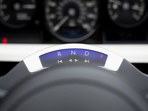 Used 2013 Rolls-Royce Phantom Drophead Coupe RWD image 48