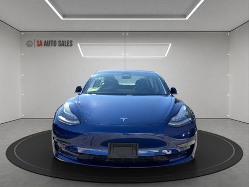 Used 2018 Tesla Model 3 Long Range image 8