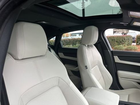 Used 2024 Jaguar XF R-Dynamic SE image 35