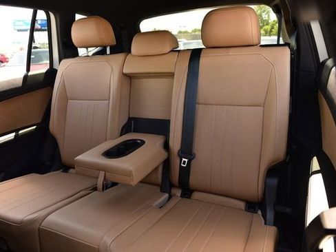 Used 2023 Volkswagen Tiguan SE FWD image 20