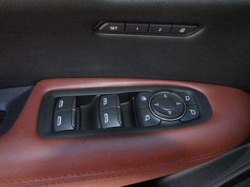 Certified 2023 Cadillac XT5 Sportv w/ LPO, Floor Liner Package image 19