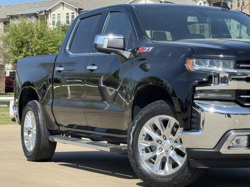 Used 2022 Chevrolet Silverado 1500 LTZ image 3