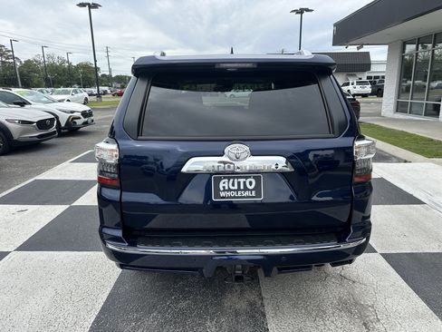 Used 2024 Toyota 4Runner Limited AWD/4WD image 4