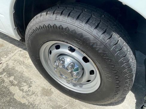 Used 2010 Dodge Ram 2500 Truck ST image 14