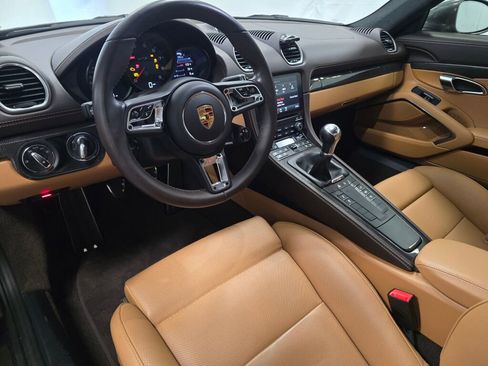 Certified 2023 Porsche 718 Cayman GT4 image 4