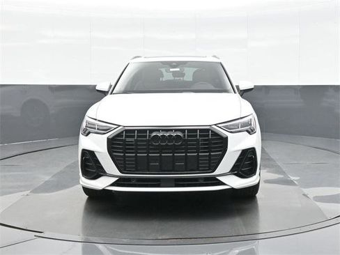 New 2025 Audi Q3 2.0T Premium image 2