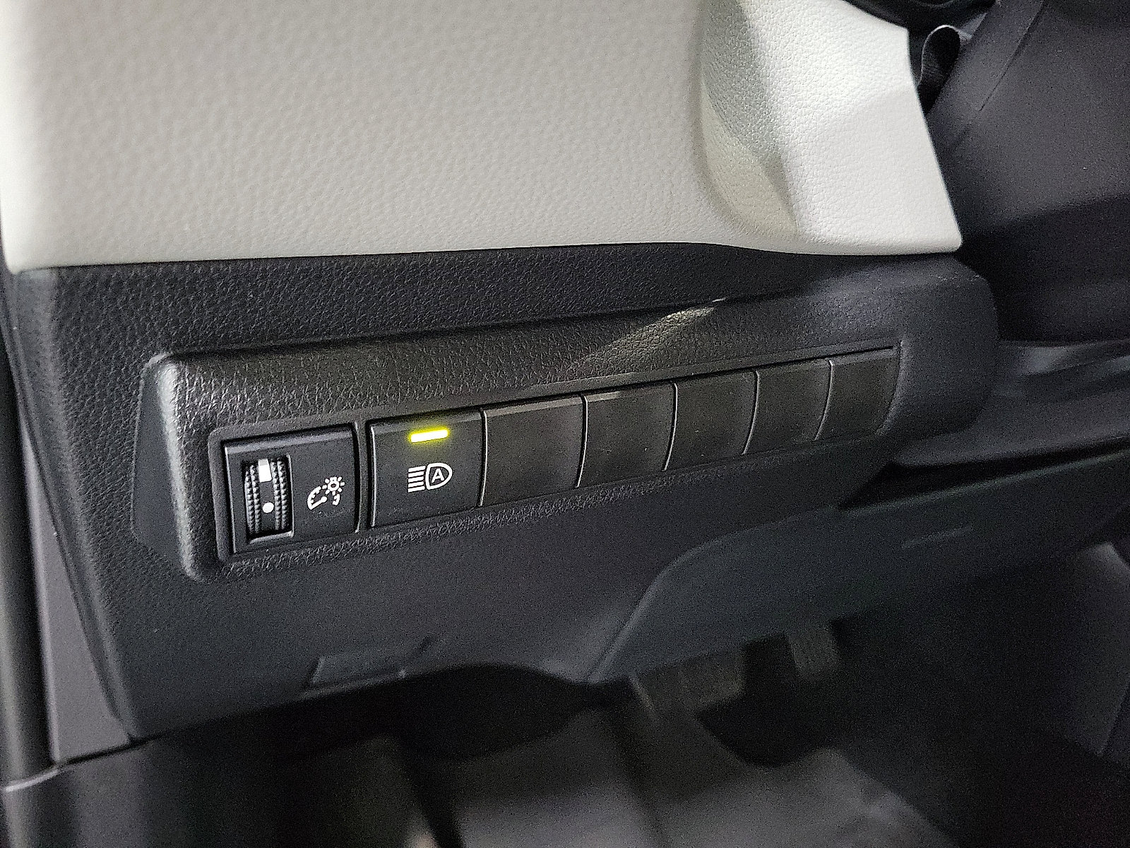 Certified 2026 Toyota Corolla LE FWD image 12