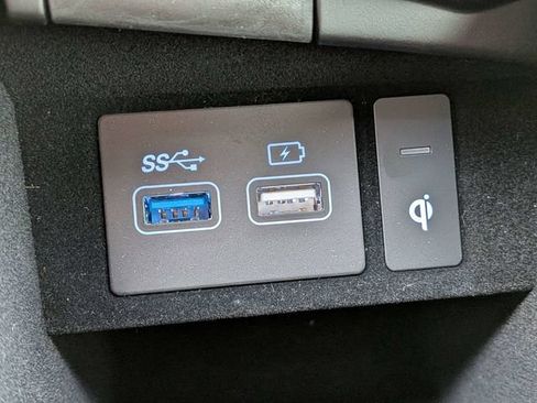 Used 2025 Genesis Electrified GV70 AWD/4WD image 26