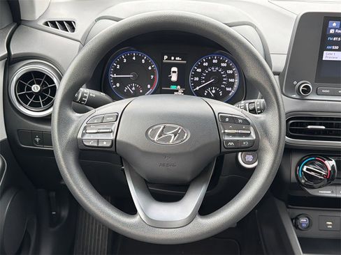 Used 2022 Hyundai Kona SEL image 23