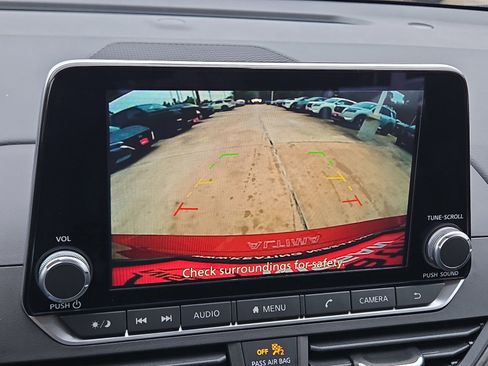 New 2025 Nissan Altima 2.5 SV image 12