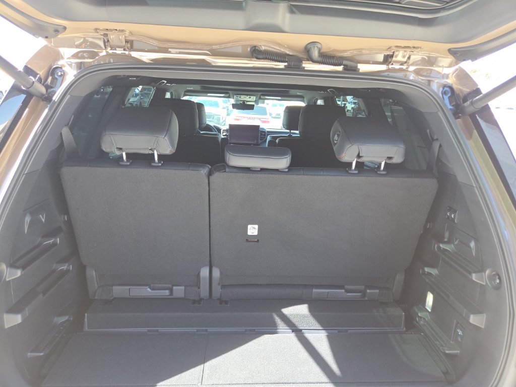 Used 2025 Toyota Sequoia TRD Pro AWD/4WD image 11