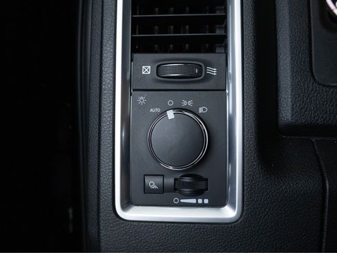 Used 2024 RAM 1500 Warlock AWD/4WD image 20