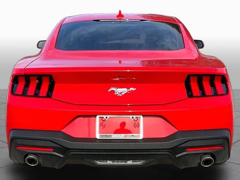 Used 2026 Ford Mustang Coupe RWD image 5