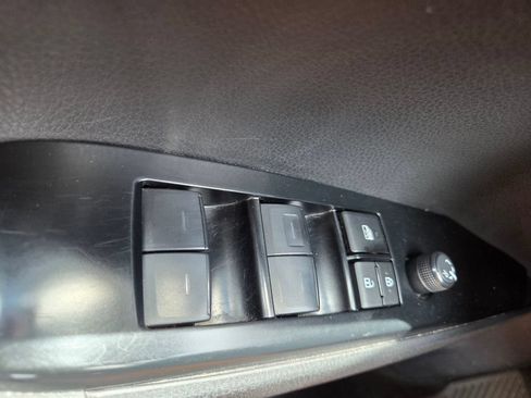 Used 2025 Toyota Camry LE FWD image 20