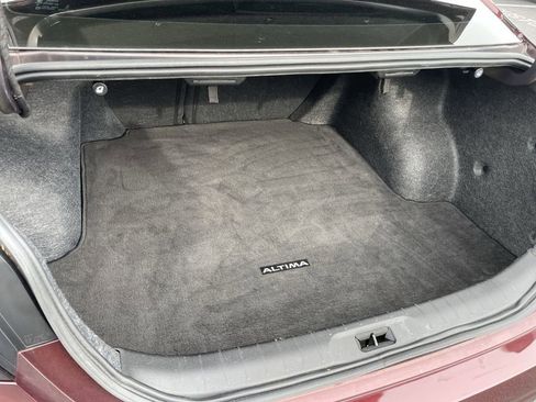 Used 2024 Nissan Altima 2.5 SV w/ SV Premium Package image 38