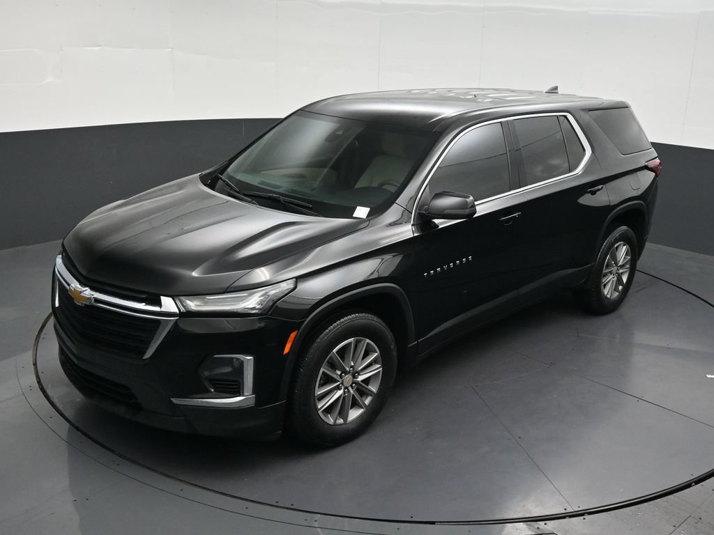 Used 2023 Chevrolet Traverse LS FWD image 17