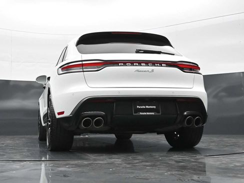 Certified 2023 Porsche Macan S AWD/4WD image 39