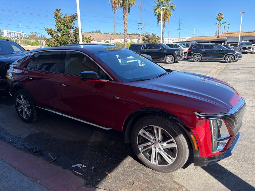 Used 2024 Cadillac Lyriq Tech RWD image 7