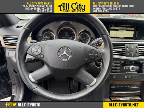 Used 2010 Mercedes-Benz E 350 E 350 4MATIC Sedan 4D image 13