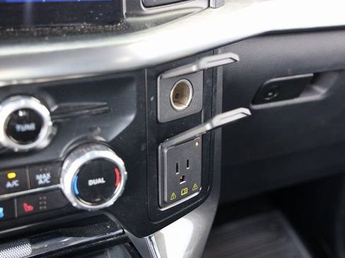 Used 2023 Ford F150 Lariat image 23
