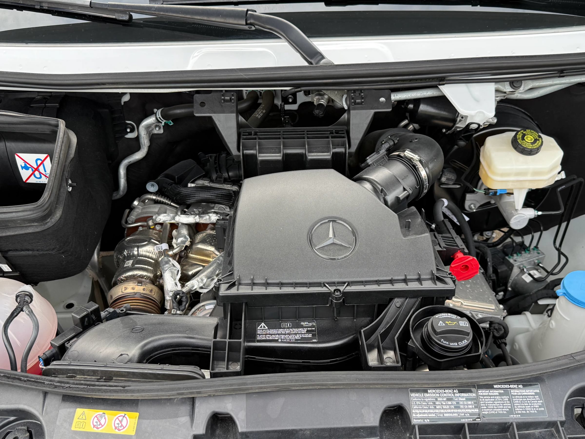 Used 2025 Mercedes-Benz Sprinter 2500 image 15