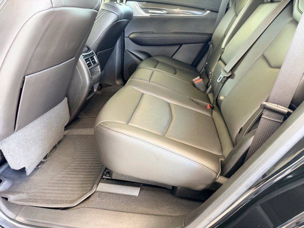 Used 2023 Cadillac XT5 Sportv w/ Technology Package AWD/4WD image 32