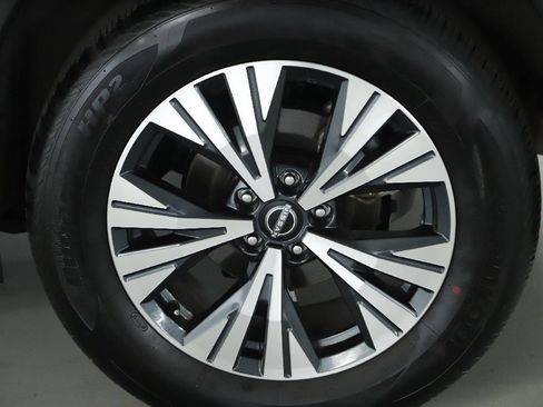 Certified 2023 Nissan Rogue SV w/ SV Premium B Package AWD/4WD image 42