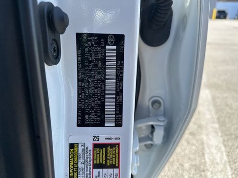 Used 2020 Toyota Camry SE image 39