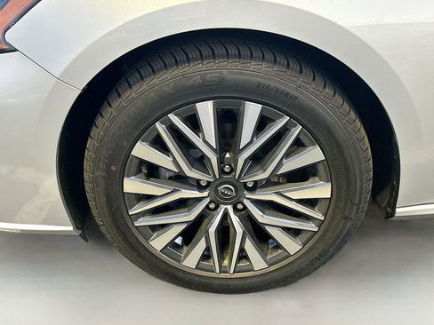 Used 2023 Nissan Altima 2.5 SV image 33