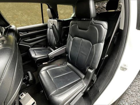 Used 2021 Jeep Grand Cherokee L Limited image 25