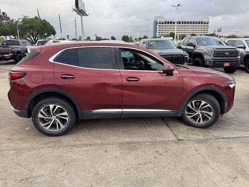 Used 2023 Buick Envision Essence image 4