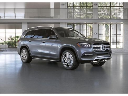 Used 2023 Mercedes-Benz GLS 450 4MATIC image 12