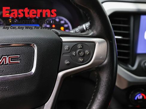 Used 2020 GMC Acadia SLE w/ Driver Convenience Package FWD image 18
