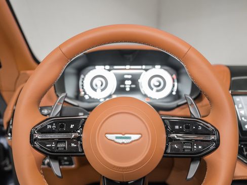 New 2026 Aston Martin DBX 707 AWD/4WD image 9