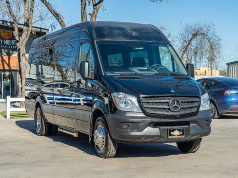 Used 2016 Mercedes-Benz Sprinter 3500 image 8