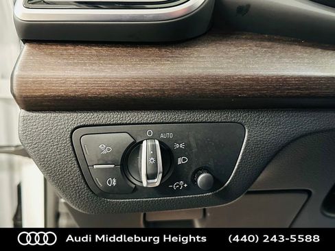 Certified 2023 Audi Q5 2.0T Premium w/ Convenience Package image 18