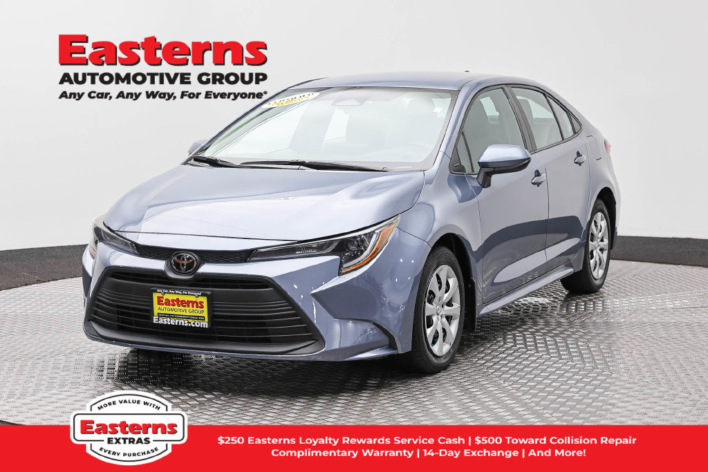 Used 2024 Toyota Corolla LE FWD image 1