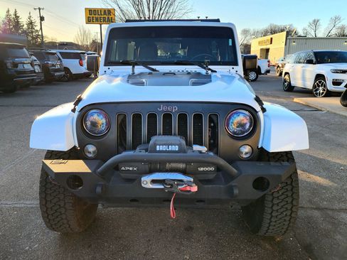 Used 2017 Jeep Wrangler Unlimited Rubicon image 3