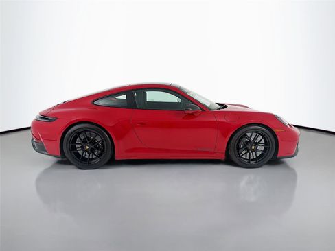 Certified 2025 Porsche 911 Carrera GTS image 22