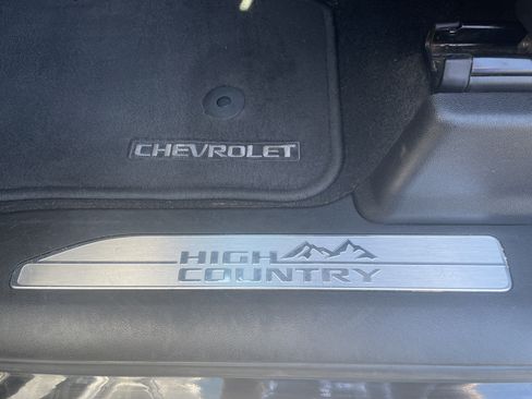 Used 2022 Chevrolet Silverado 3500 High Country w/ Safety Package II AWD/4WD image 33