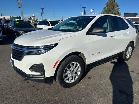 Used 2024 Chevrolet Equinox LS image 8