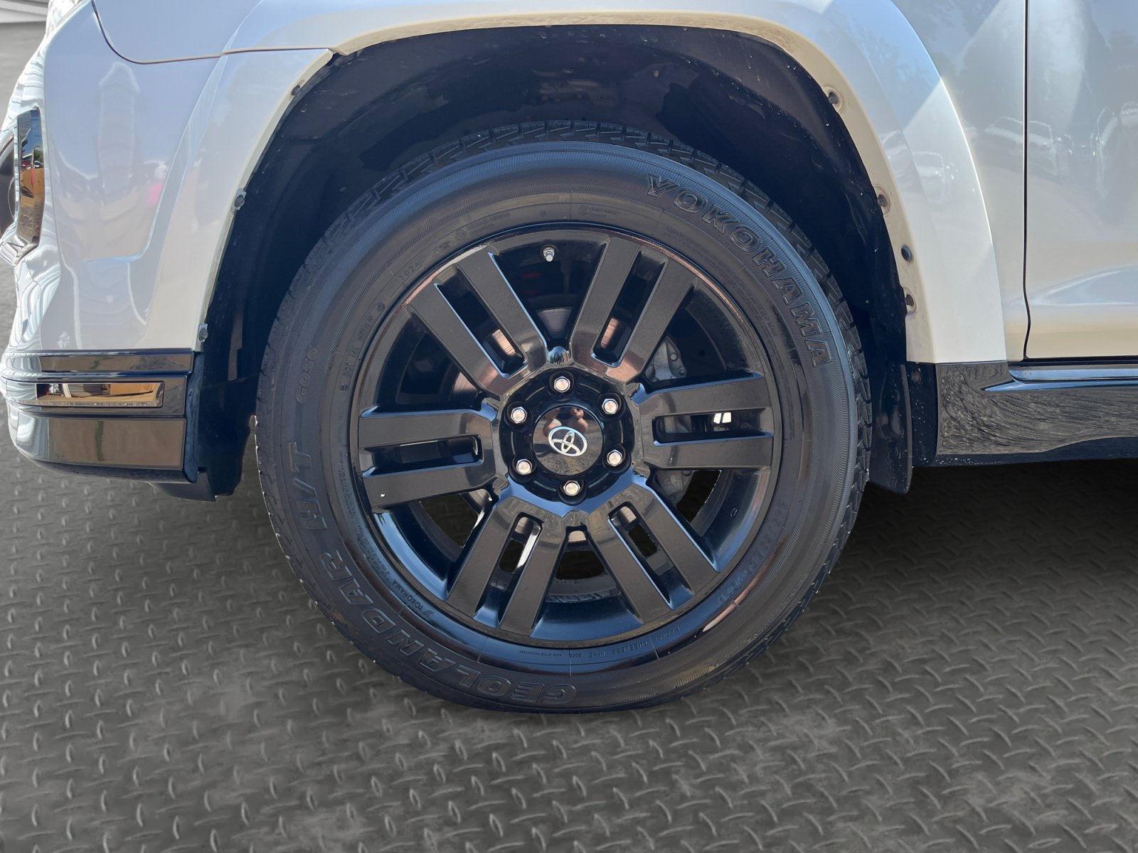 Used 2019 Toyota 4Runner Limited AWD/4WD image 16