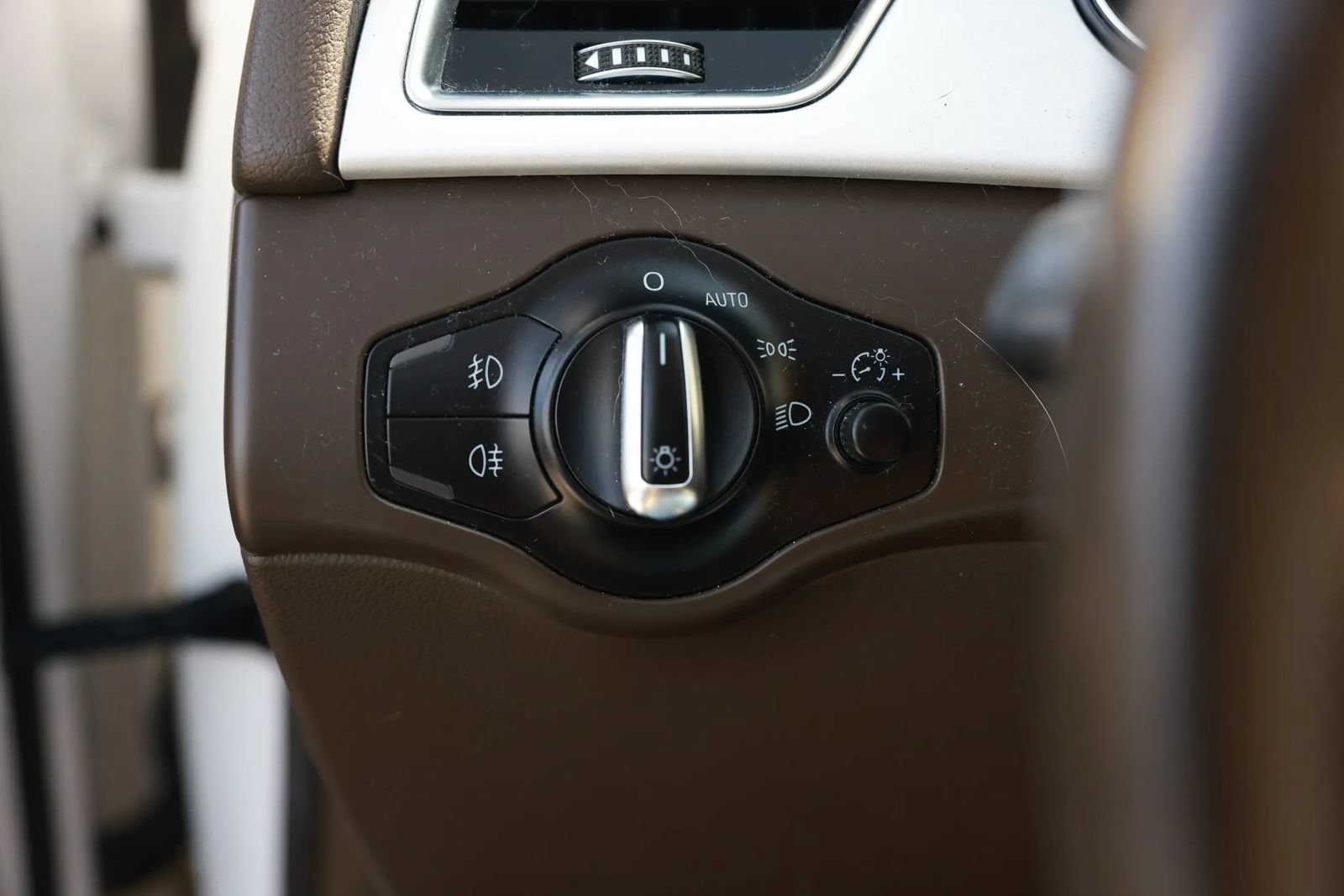 Used 2015 Audi A4 2.0T Premium FWD image 46